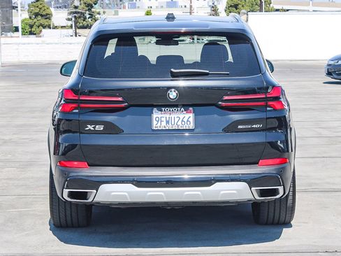 Used 2024 BMW X5 sDrive40i w/ Premium Package RWD image 9