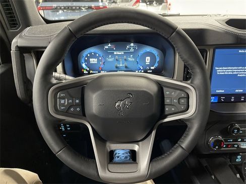 New 2025 Ford Bronco Outer Banks image 15