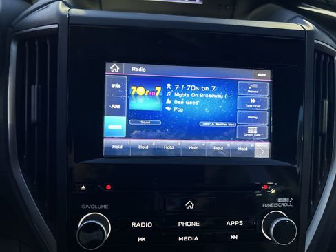 Used 2023 Subaru Crosstrek 2.0i Premium image 12