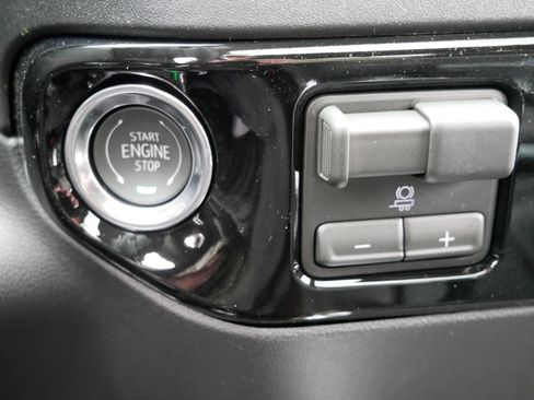New 2026 GMC Sierra 1500 Elevation w/ Elevation Premium Package AWD/4WD image 27