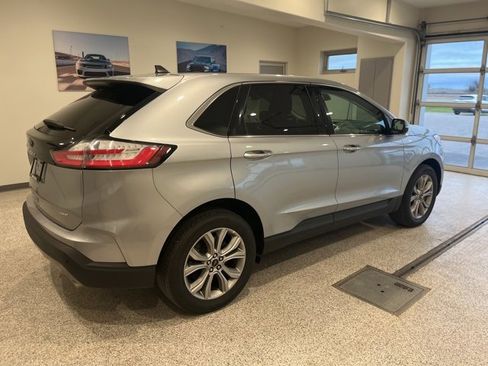 Used 2024 Ford Edge Titanium image 5