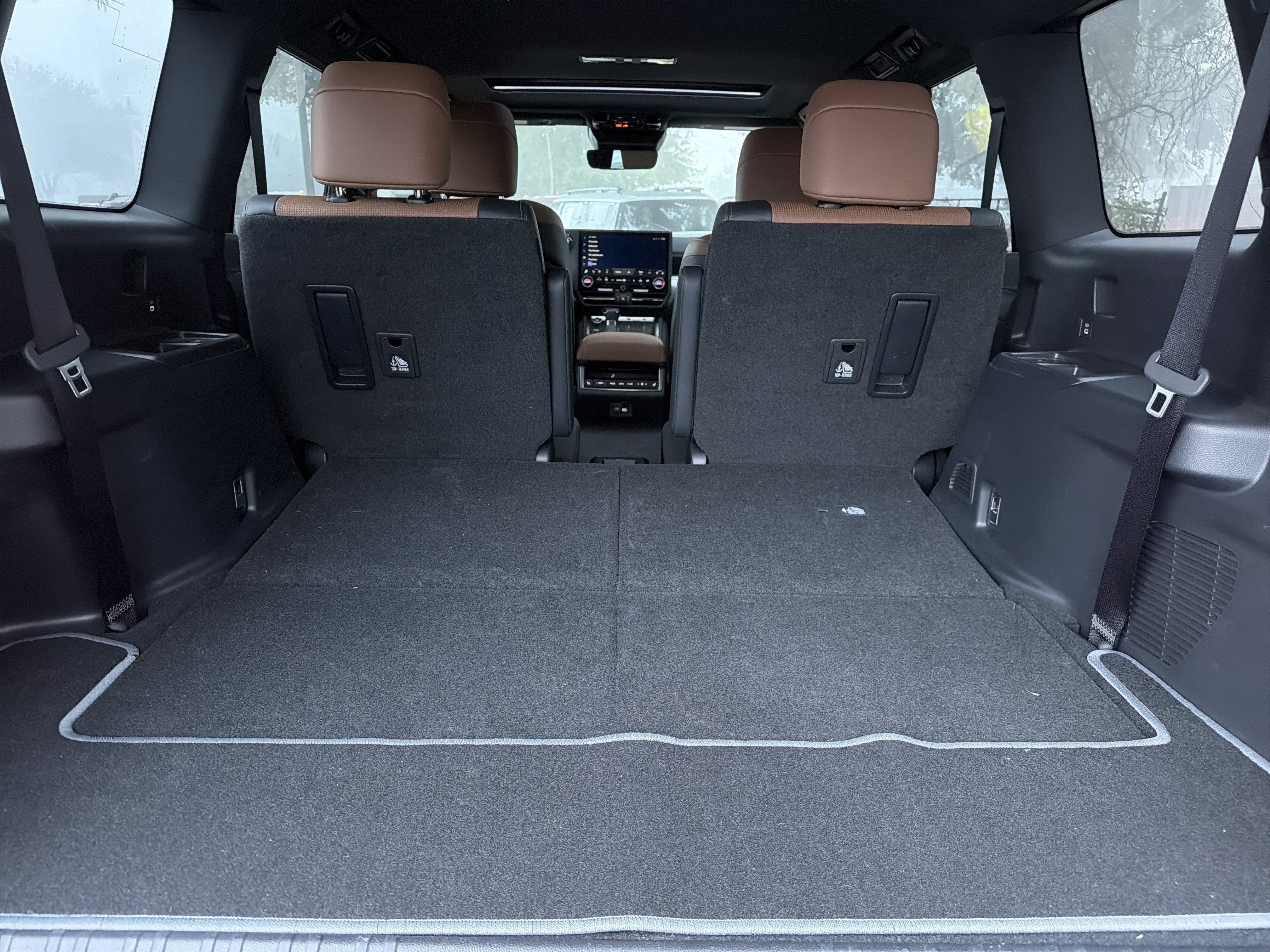 Used 2025 Lexus GX 550 w/ Cold Area Package AWD/4WD image 46