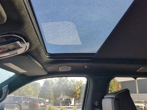 Used 2023 Jeep Grand Wagoneer L Series II w/ Premium Group II image 21