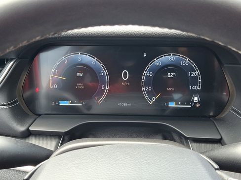 Used 2023 Jeep Grand Cherokee Laredo w/ Luxury Tech Group I AWD/4WD image 26