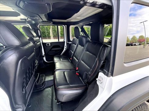 Used 2021 Jeep Wrangler Unlimited Rubicon AWD/4WD image 15