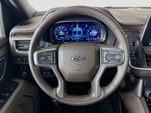 Used 2023 Chevrolet Tahoe Z71 w/ Z71 Off-Road Package AWD/4WD image 11