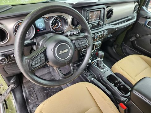 Used 2021 Jeep Wrangler Sport AWD/4WD image 16