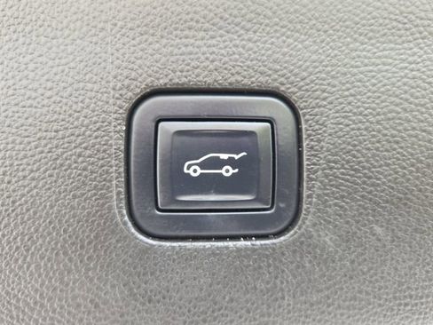 Certified 2022 Buick Enclave Avenir w/ Trailering Package, 5000 lbs. image 6