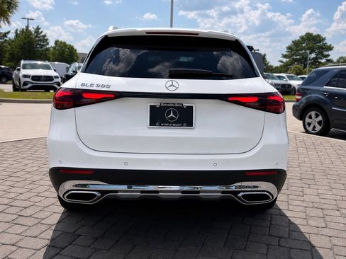 Used 2025 Mercedes-Benz GLC 300 image 10