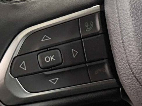 New 2026 Jeep Compass Limited image 37