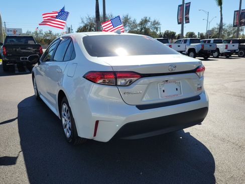 Used 2023 Toyota Corolla LE image 9