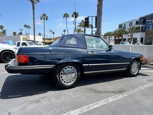 Used 1988 Mercedes-Benz 560 SL image 7