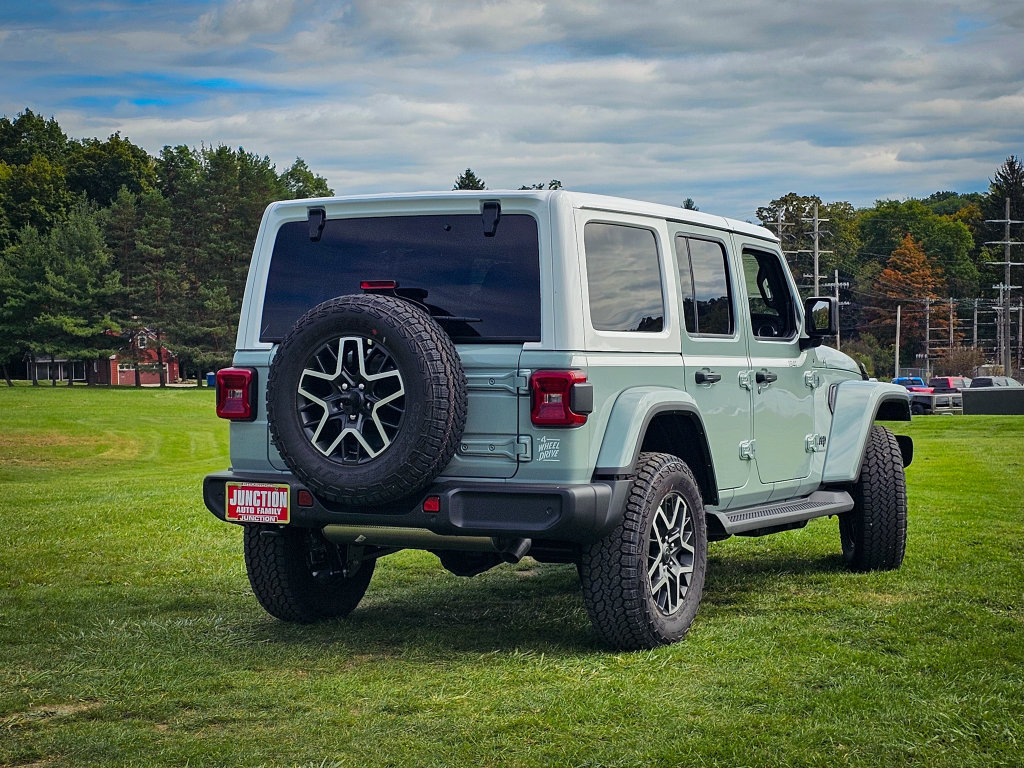 New 2027 Jeep Wrangler Unlimited Sahara AWD/4WD image 3