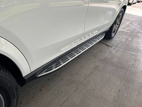Used 2022 Mercedes-Benz GLE 450 4MATIC w/ AMG Line Exterior image 24