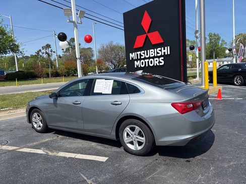 Used 2023 Chevrolet Malibu LT FWD image 8