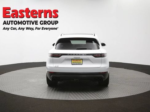 Used 2023 Porsche Cayenne Platinum Edition AWD/4WD image 45