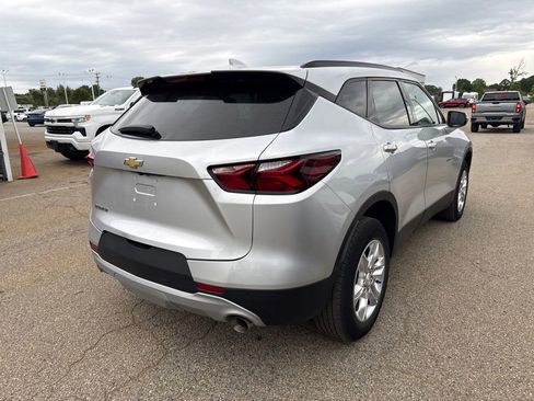 Used 2022 Chevrolet Blazer LT FWD image 4