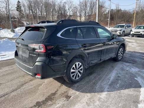 Certified 2024 Subaru Outback Premium image 10
