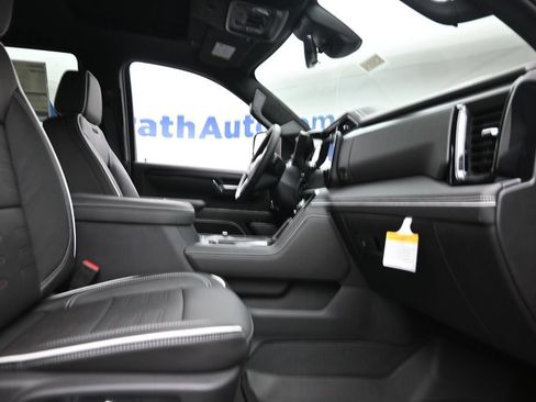 New 2026 GMC Sierra 2500 AT4X AWD/4WD image 9