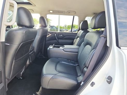 Used 2024 INFINITI QX80 Luxe w/ Cargo Package AWD/4WD image 10