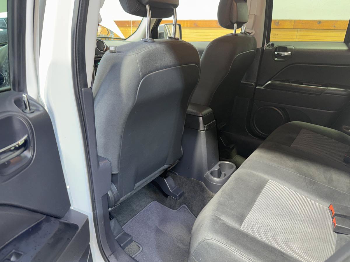 Used 2015 Jeep Patriot Sport w/ Power Value Group FWD image 21