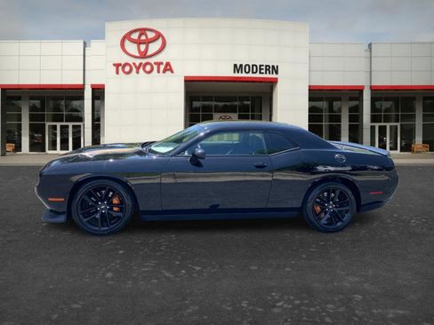 Used 2023 Dodge Challenger GT w/ Plus Package RWD image 7