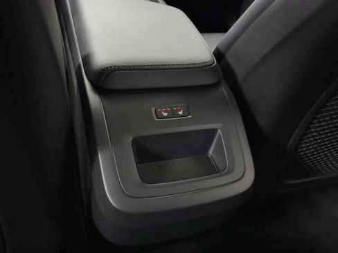 Used 2025 Volvo XC60 B5 Core w/ Protection Package Premier image 33