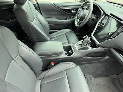 Used 2024 Subaru Outback Limited AWD/4WD image 17