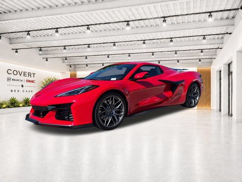 Used 2024 Chevrolet Corvette Z06 RWD image 4