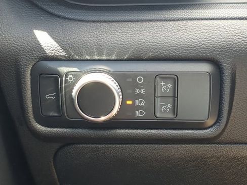 Used 2022 Ford Explorer 4WD w/ Class IV Trailer Tow Package image 29