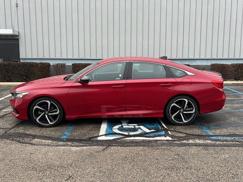 Used 2021 Honda Accord Sport image 17