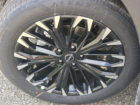 New 2026 Nissan Rogue Dark Armor AWD/4WD image 18