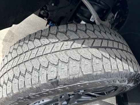 Certified 2026 Chevrolet Silverado 1500 LT Trail Boss w/ Safety Package AWD/4WD image 27