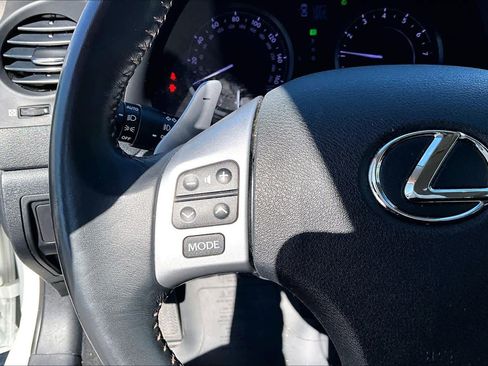 Used 2013 Lexus IS 250C w/ Luxury Pkg image 21