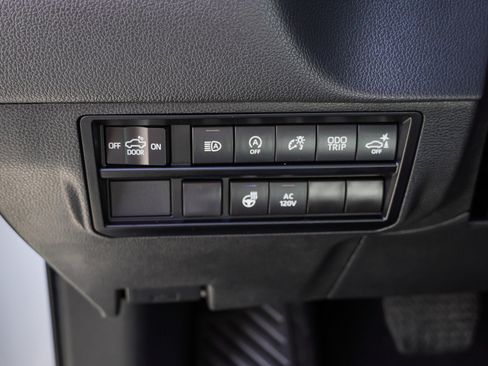 Used 2024 Toyota Tundra Limited image 18