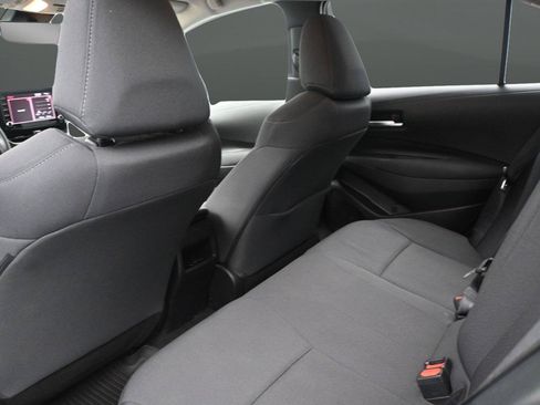 Used 2021 Toyota Corolla LE FWD image 10