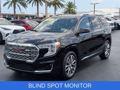 Used 2022 GMC Terrain Denali AWD/4WD image 3