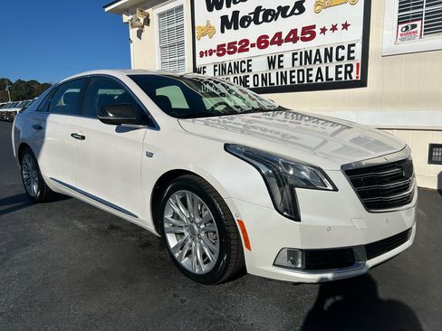 Used 2019 Cadillac XTS Luxury image 2