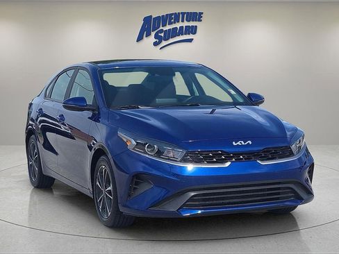 Used 2023 Kia Forte LXS w/ LXS Technology Package FWD image 1