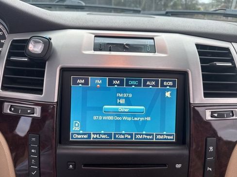 Used 2009 Cadillac Escalade ESV 2WD image 19