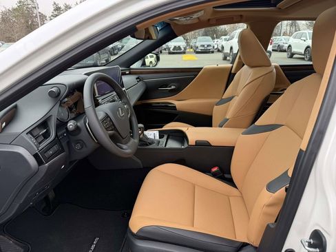 Used 2025 Lexus ES 350 Premium image 13
