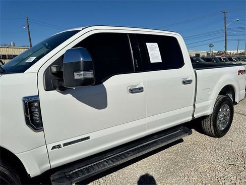 Certified 2021 Ford F250 Lariat w/ Lariat Ultimate Package image 35