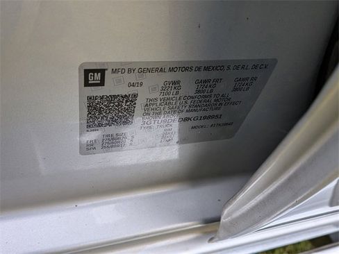 Used 2019 GMC Sierra 1500 SLT w/ SLT Premium Package image 41