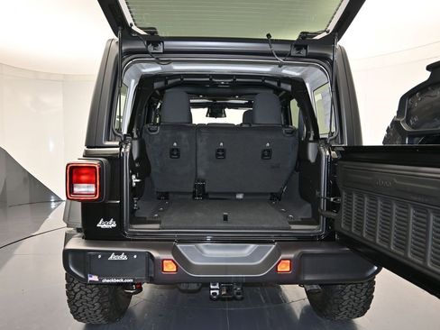New 2026 Jeep Wrangler Unlimited Sport AWD/4WD image 21