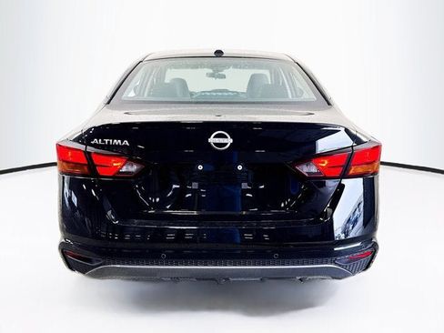 New 2026 Nissan Altima 2.5 SV FWD image 6