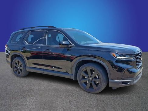 Used 2025 Honda Pilot Black Edition image 2