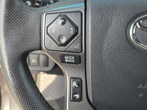Used 2019 Toyota Tacoma TRD Off-Road w/ Technology Package RWD image 18