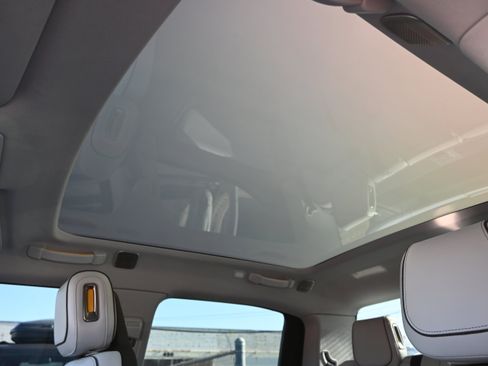 Used 2025 Rivian R1T Adventure image 35