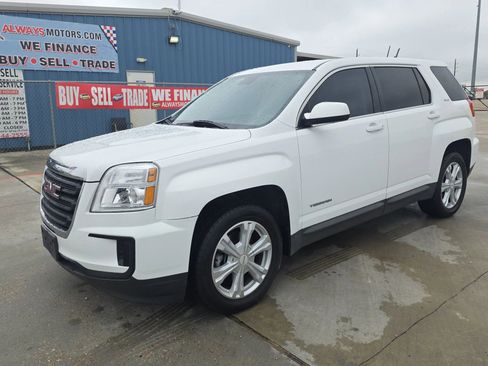Used 2017 GMC Terrain SLE FWD image 2