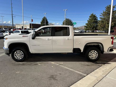 Used 2023 Chevrolet Silverado 2500 LT image 10